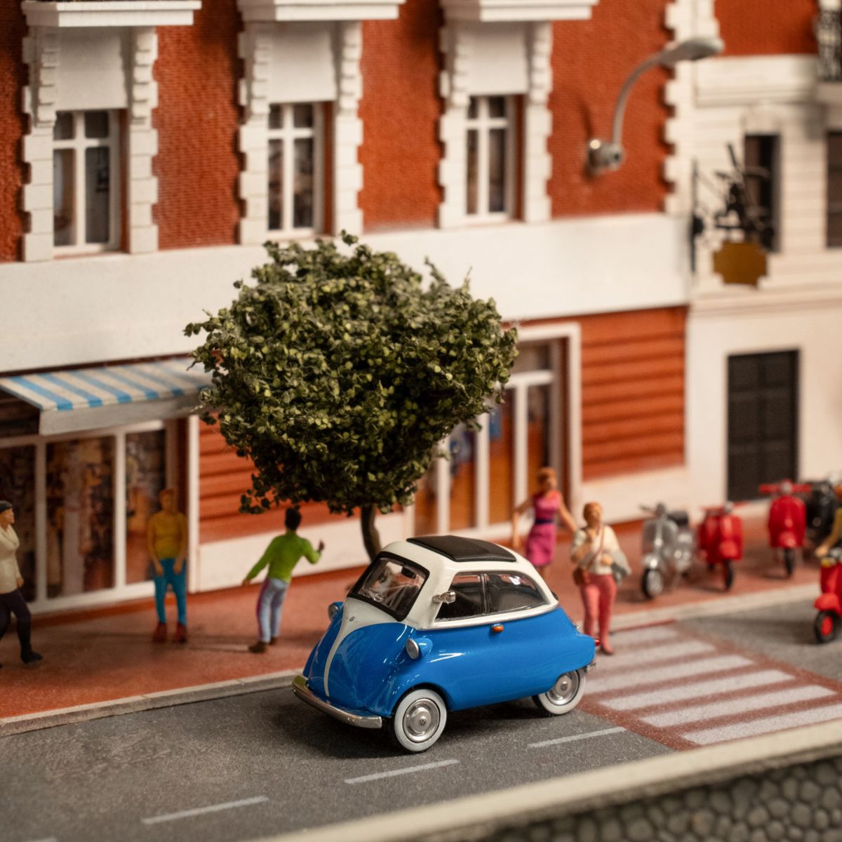 BMW Isetta微型車1:64